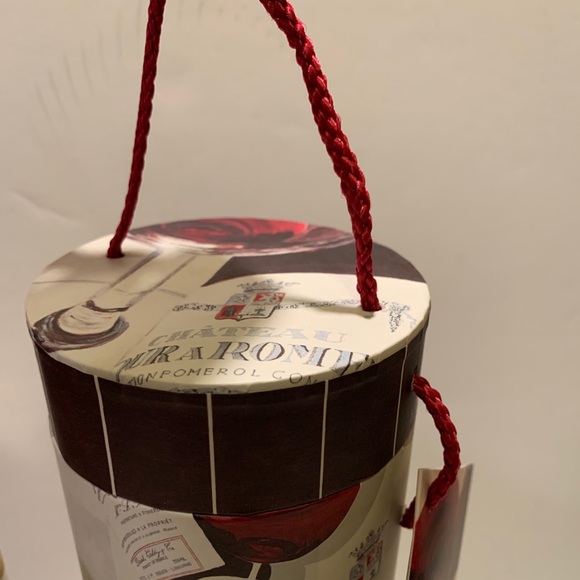NWT SET OF 2 WINE BOTTLE GIFT CONTAINERS. - Picture 4 of 9
